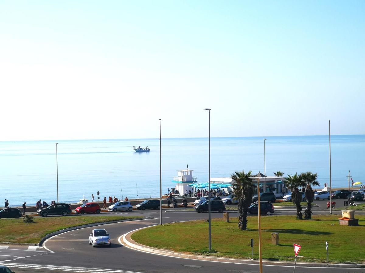 Al Curvone Beach Lido di Ostia Exteriér fotografie